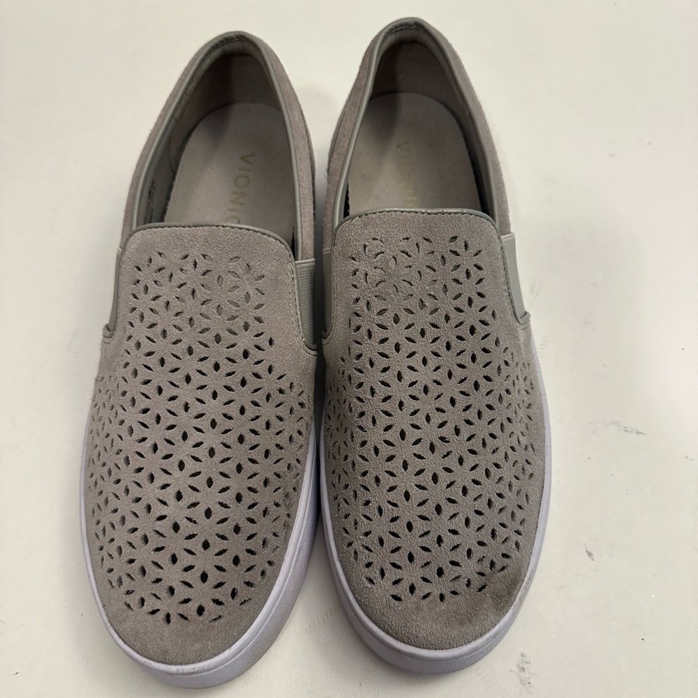 VIONIC Splendid Kani Suede Women's Slip-On Walking Shoes in Grey Size 9.5 - Picture 3 of 13